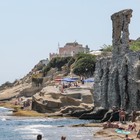 immagine Bagnino accoltellato a Napoli: misura cautelare del Gip per il 16enne