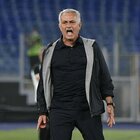 Roma, Mourinho: «Derby grande partita, ma le parole le porta via il vento. Viña? Forse gioca»