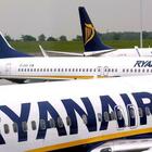 Ryanair, due anziani sbagliano il check-in: costretti a pagare 130 euro. La figlia indignata: «Vergogna»