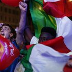 Clacson e caroselli in strada, in Italia è una notte di festa per la Nazionale