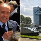 Berlusconi, i dipendenti di Mediaset: «Ricordava i nomi di tutti. Poteva far spostare un poster per una luce sbagliata»