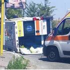 Incidente a Roma, ambulanza si schianta contro una monovolume e si ribalta: sette feriti, anche un bambino di 2 anni