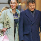 Nina Moric paparazzata a Milano con il nuovo fidanzato: lui è Daniele Radini Tedeschi