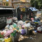 Roma, rifiuti, Calenda chiede il commissariamento del Comune e della Regione Lazio