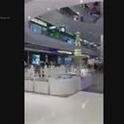 Militare apre il fuoco sulla gente, panico in un centro commerciale in Thailandia