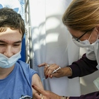 Vaccino dai 12 ai 15 anni, Palù: «Entro lunedì arriverà l'ok dell'Aifa»