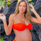 Diletta Leotta incinta, pancione dei 9 mesi. I fan: «Basta modificare le foto, datti pace»