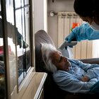 Roma, vaccino direttamente a casa per i più anziani e fragili