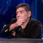 Maradona in tv fa il gesto dell'ombrello a Equitalia