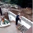 Bomba d'acqua su Formia, esonda il Rio Fresco. Terrore tra i cittadini: «Aiutateci» VIDEO