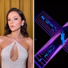 Francesca Michielin strega il palco di X Factor con un abito tutto cristalli e trasparenze: «Questo è solo l'inizio»