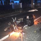 Velletri, incidente frontale tra Harley-auto: morto motociclista. La moglie è gravissima