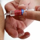 Vaccino Moderna approvato dall'AIFA. Campagna supera 400mila somministrazioni