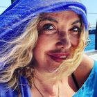 Simona Izzo, incidente in barca a Capri: «Sono caduta in acqua come un pesce»