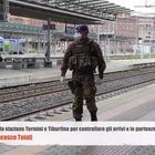 Militari e polizia alla stazione Termini e Tiburtina