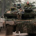 Ucraina, la Germania autorizza l'invio dei carri armati Leopard