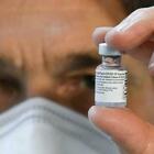 Vaccini anti Covid nel Lazio, da venerdì al via le prenotazioni per chi ha 78 e 79 anni
