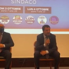 Salvini lascia la conferenza stampa con Bernardo prima dell'arrivo di Meloni: «Ho un treno»