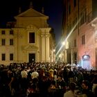 Roma, Campo de’ Fiori: bottiglie contro la polizia. Altri agenti aggrediti “Fight club” in Centro