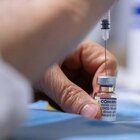 Vaccino Pfizer adattato  per Omicron: via valutazione Ema