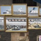 Banksy, blitz a Venezia contro le navi da crociera. Ma i vigili lo cacciano