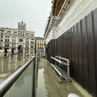 San Marco, il caos nella gestione delle barriere per proteggere la Basilica dall'acqua alta