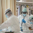 L'allarme degli anestesisti: «Rianimazioni piene entro un mese»