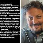 Enrico Brignano e il commento al cantante neomelodico: «Pattume». Sui social esplode la polemica