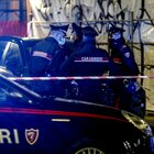 Bergamo, donna chiama i carabinieri: «Mio cugino si è sentito male». Ma lo aveva ucciso a martellate: arrestata