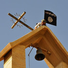 •Isis: "Ecco chiese e locali in Usa ed Europa da attaccare a Natale"
