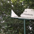 Villa Pamphili, lo sfregio alle donne: vandalizzate targhe Rosa Luxemburg e Vittoria Nenni