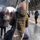 Folla in stazione Centrale per lasciare Milano. «Panico totale»