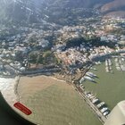 Tragedia Ischia, le immagini dell' elicottero all'alto: la devastazione dopo la frana
