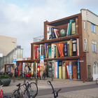 Utrecht, il palazzo libreria che strega turisti e cittadini