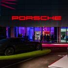 Il Centro Porsche di Torino diventa un concept esperienziale. La concessionaria ora è un punto di aggregazione immersivo