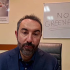 No Green Pass, alla Regione Lazio consigliere No Vax ex M5S si barrica in ufficio: «Abbiamo passato qui la notte, resistiamo!»