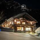 Un vecchio maso diventa hotel da mille e una notte: è il best ski chalet 2023, costa 40mila euro a settimana