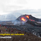 Islanda, il vulcano in eruzione diventa un'attrazione turistica