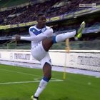 Balotelli, cori razzisti contro il giocatore del Brescia: partita sospesa per alcuni minuti