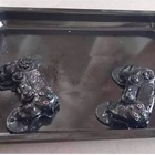 Nasconde i controller della PS4 in forno, ma la moglie non se ne accorge e brucia tutto