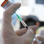 Vaccino Covid19, Astrazeneca : «Costerà pochi euro, è già in produzione. Entro l'estate i risultati dei test»