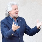 I cinque stelle “duri e puri” all’attacco: «Chi si dissocia da Grillo sbaglia» I cinque stelle “duri e puri” all’attacco: «Chi si dissocia da Grillo sbaglia»