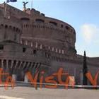 Castel Sant’Angelo, a Roma, deserta. Nessun turista e nessun ambulante sul ponte.