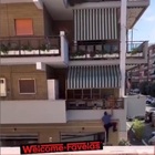 Carabiniere “spider man”, si arrampica sulla facciata del palazzo: «Sta cercando il ladro»