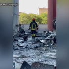 Incendio Milano, gli inquilini rientrano nelle case distrutte dalle fiamme