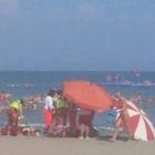 Caorle, malore improvviso: turista muore in spiaggia
