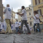 Eutanasia: il girotondo di protesta di Mina Welby a Montecitorio