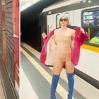 Beatrice Quinta nuda in metro a Milano dopo X Factor: lo spogliarello hot, il video è virale