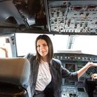 Laura Pausini, conferenza stampa in aereo per il nuovo disco