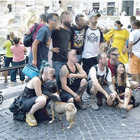 Rave party Viterbo, arresti e sgomberi. L'affronto degli sbandati: selfie a Fontana di Trevi